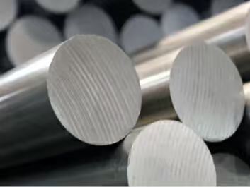 2A12 T4 Ronde staaf van aluminiumlegering voor de lucht- en ruimtevaartsector Hoge sterkte GB/T 3191 Norm voor structurele onderdelen van luchtvaartuigen